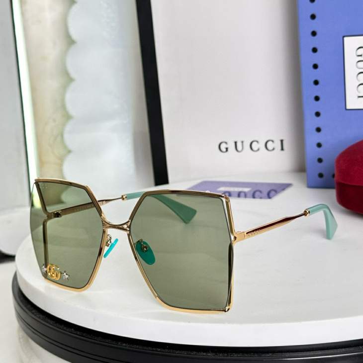 Picture of Gucci Sunglasses _SKUfw79398860fw